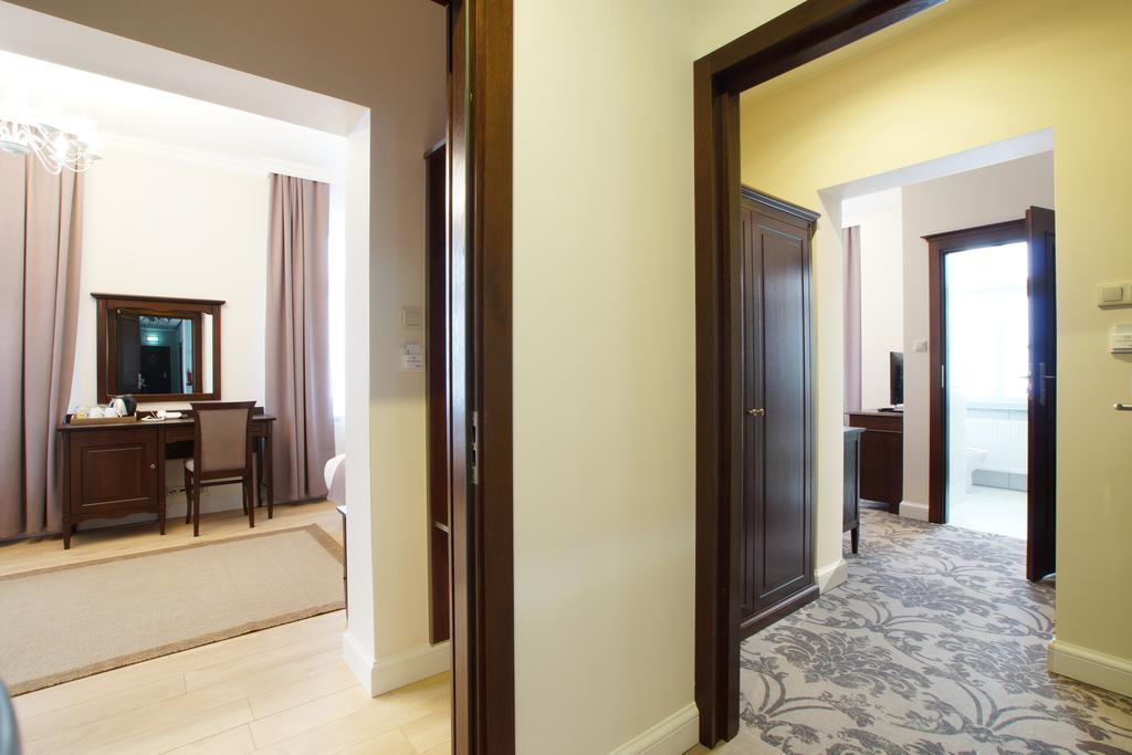 Villa La Pierre Strzegom Zimmer foto