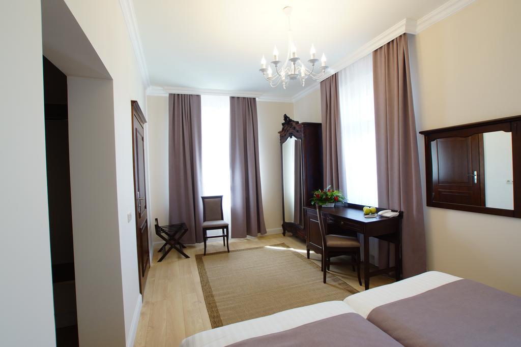 Villa La Pierre Strzegom Zimmer foto